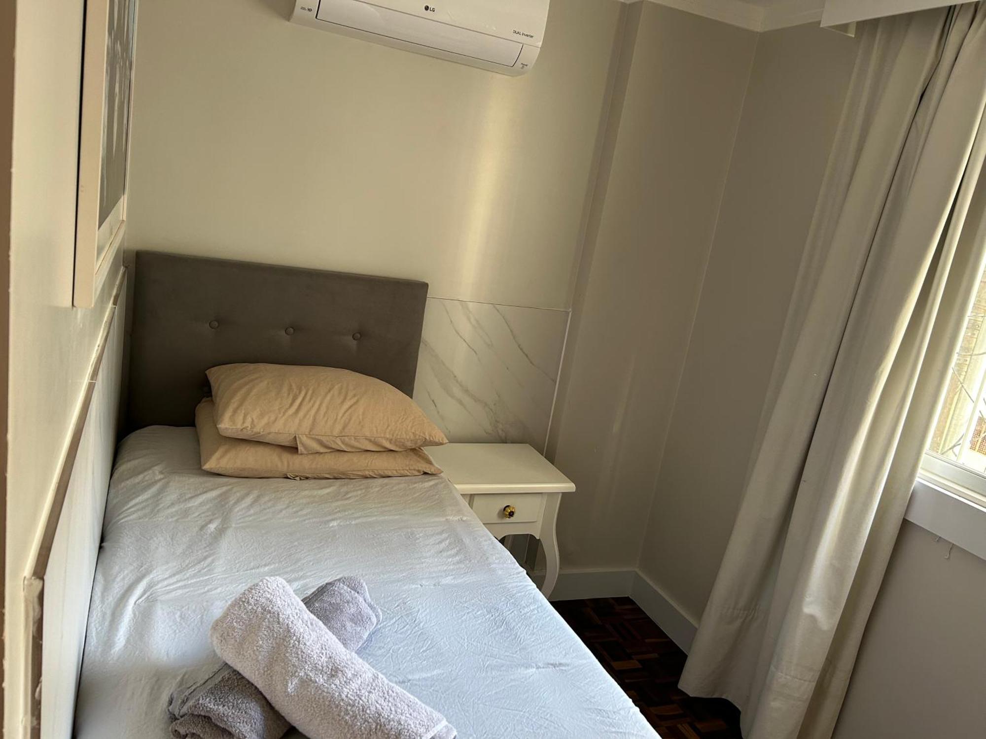 Apartamento 1qdra Da Praia, Vista Mar, 3 Qts, Wi-fi, Ar Condicionado, Novo *